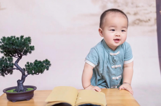 代怀选性别包生男孩六个月宝宝厌奶